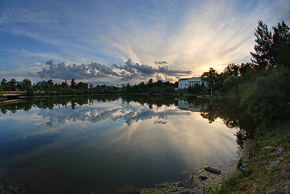 Sunset Over Hoyt Lake